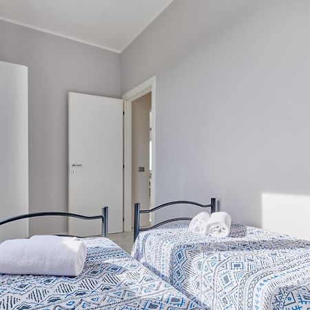 App. Mimosa Minerva Holiday Home Manerba del Garda Luaran gambar